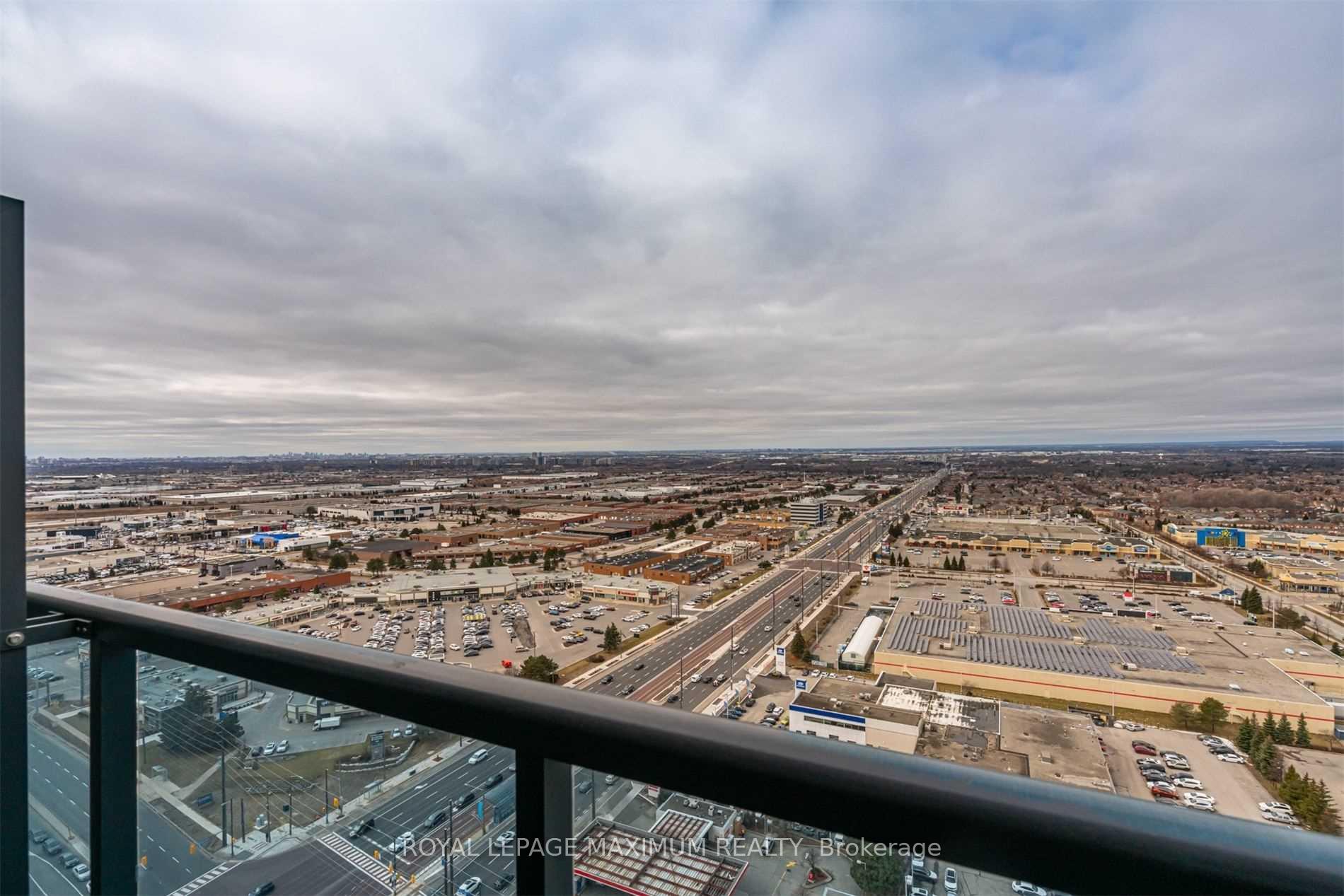 2 Bedrooms Condo at 3700 Highway 7, Vaughan For sale