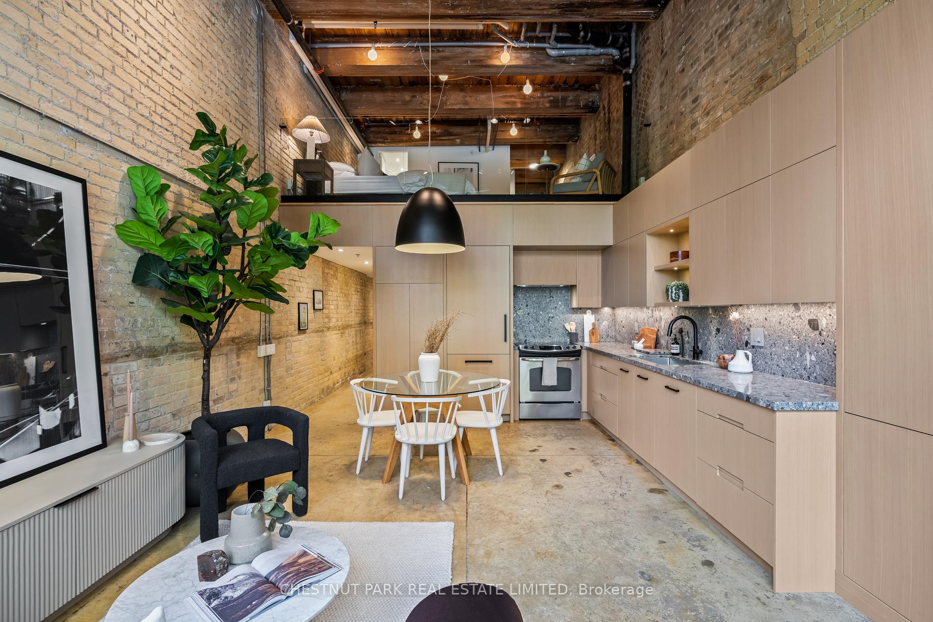 2 Bedrooms Condo at 363 Sorauren, Toronto For sale