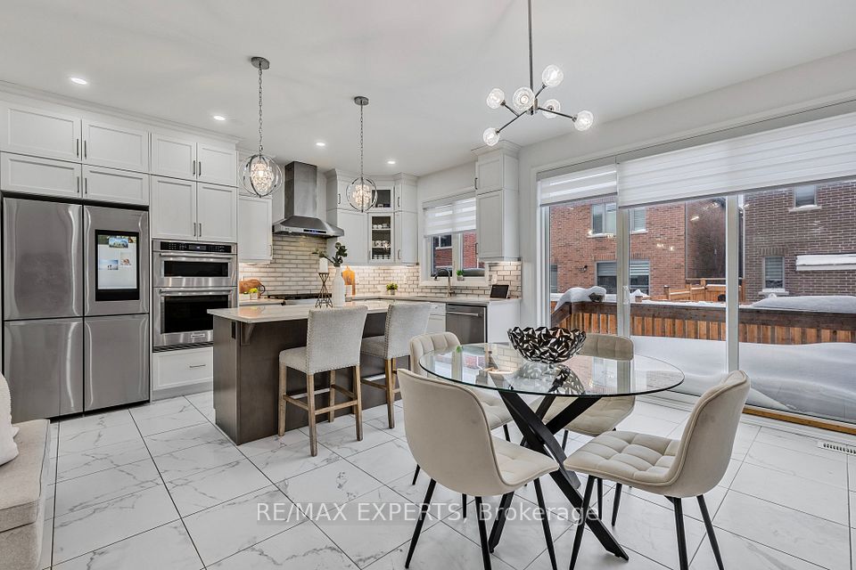 1411 Lobelia Crescent