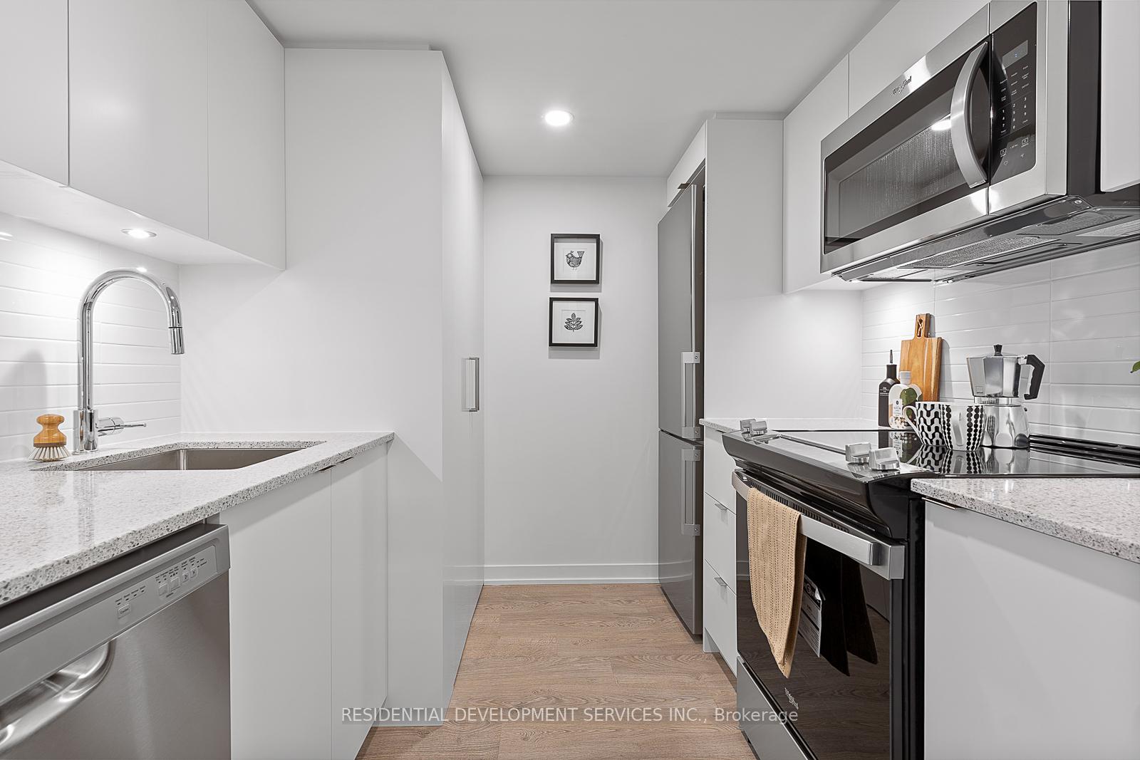 2 Bedrooms Condo at 500 Wilson,  Toronto For sale