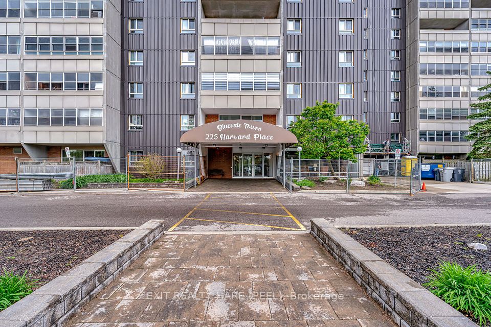 225 Harvard PI