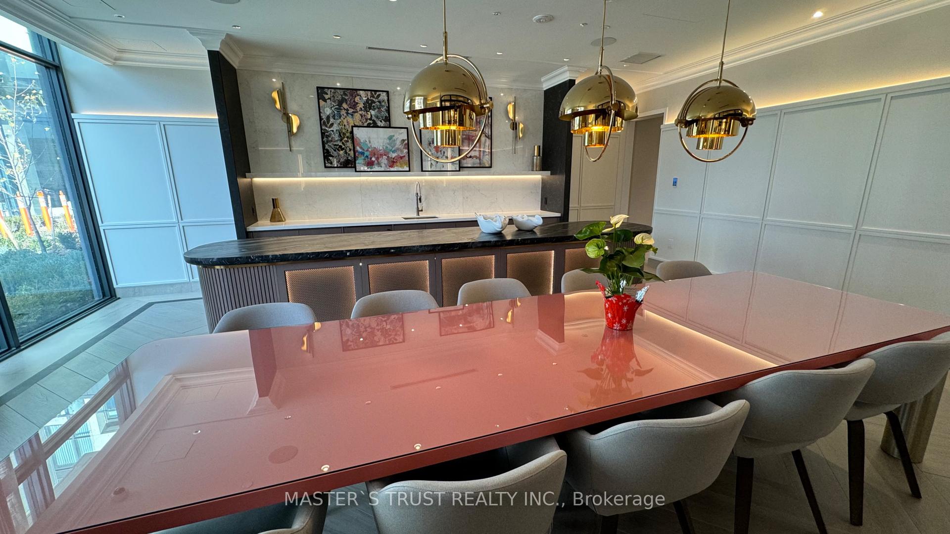 2 Bedrooms Condo at 30 IN ON THE PARK, Toronto For sale