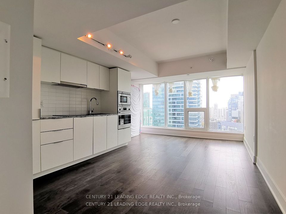 955 Bay Street