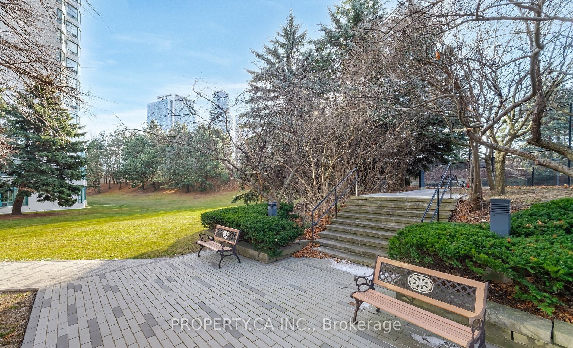7250 Yonge Street, #605
