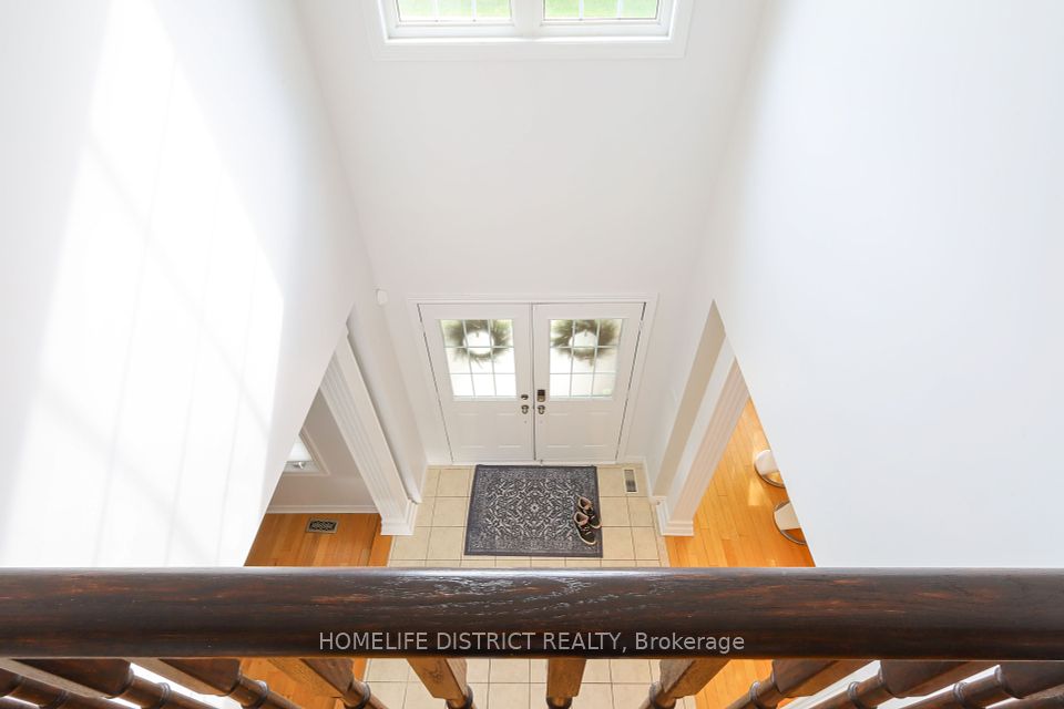 847 Greenleaf Circle, Oshawa, ON L1K 2W7