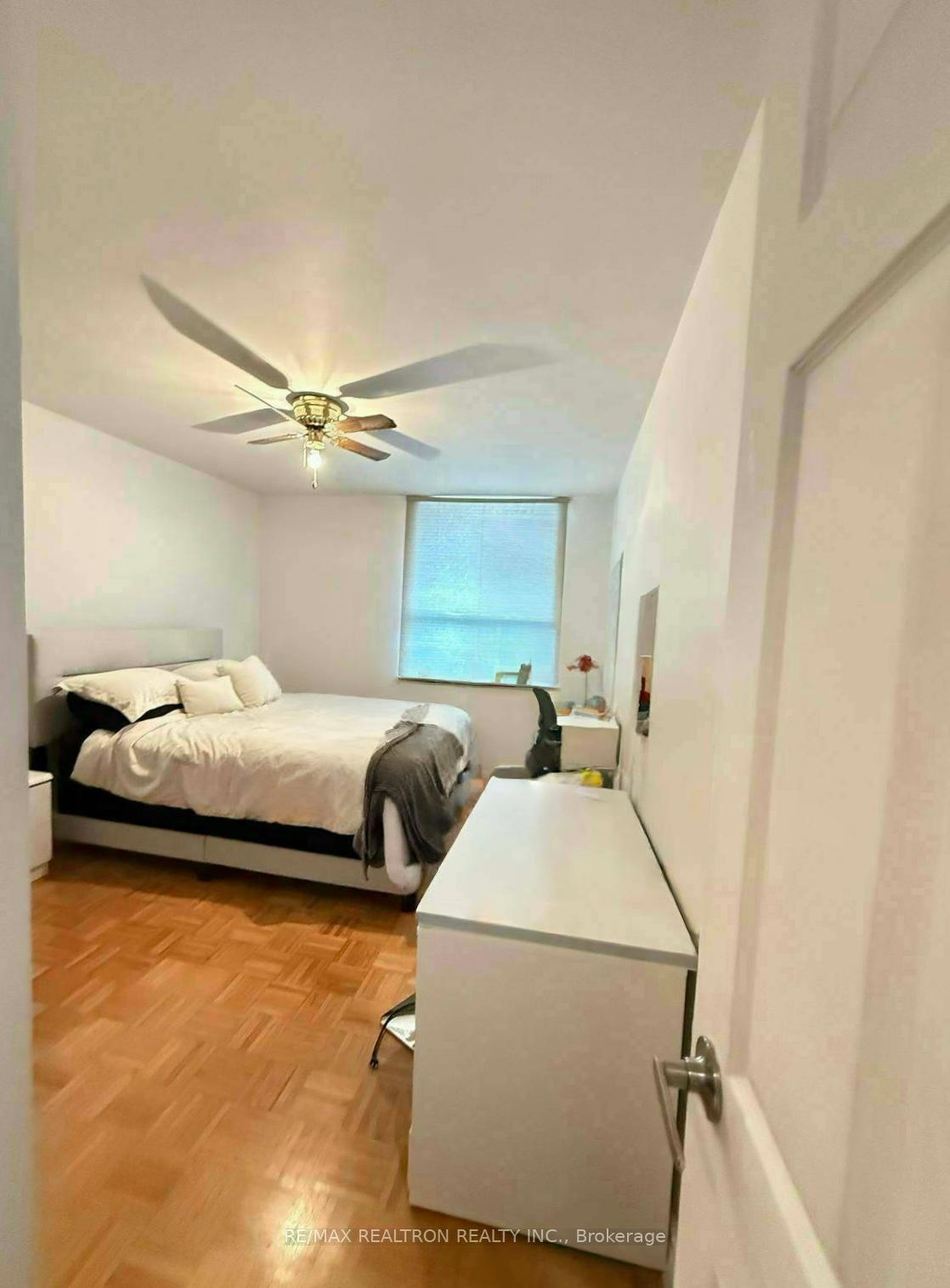 1 Bedroom Condo at 31 Four Winds, Toronto For sale