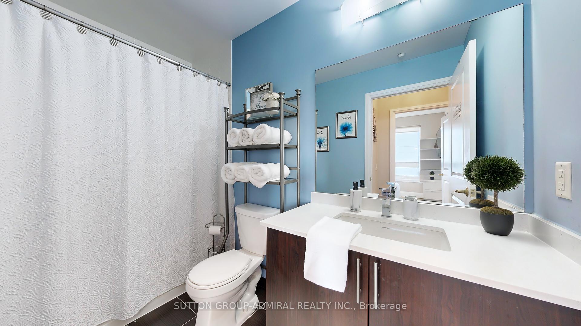 1 Bedroom Condo at 7890 Bathurst, Vaughan For sale