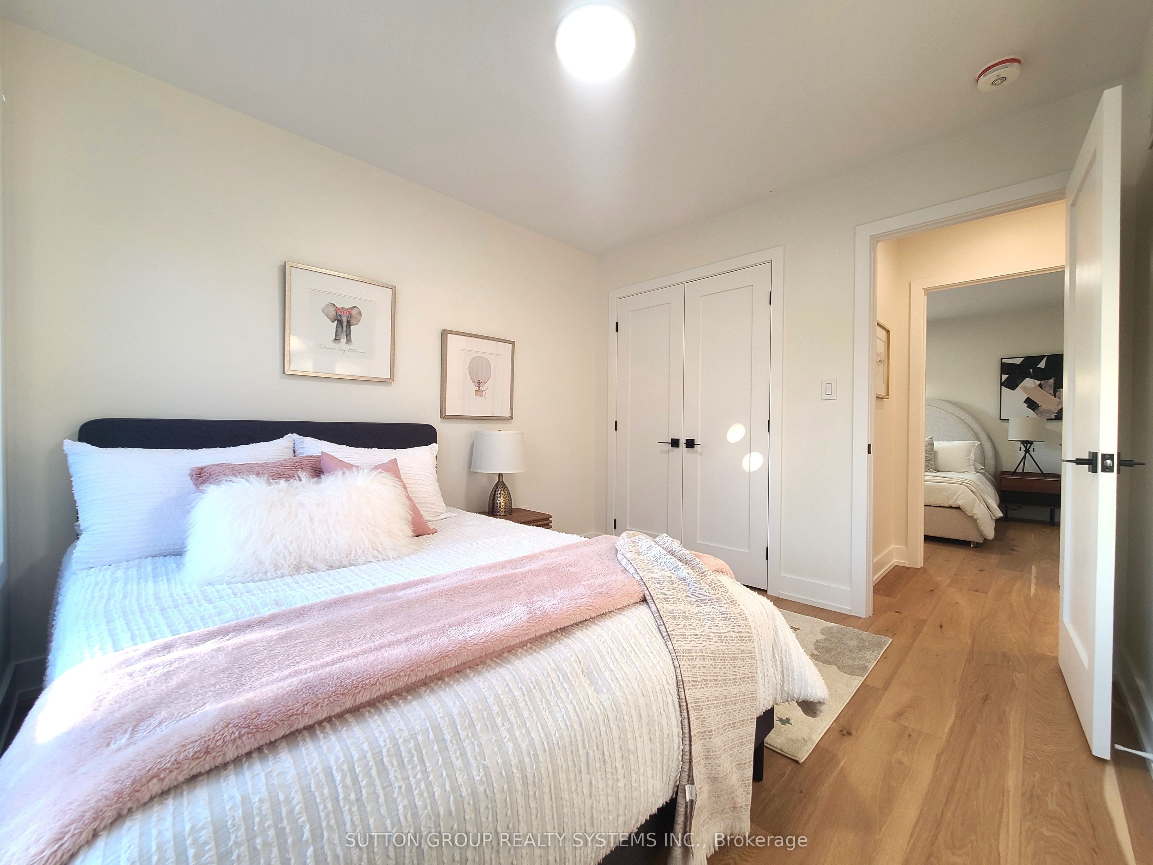21 South Kingsway