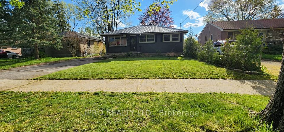 189 Goddard Boulevard