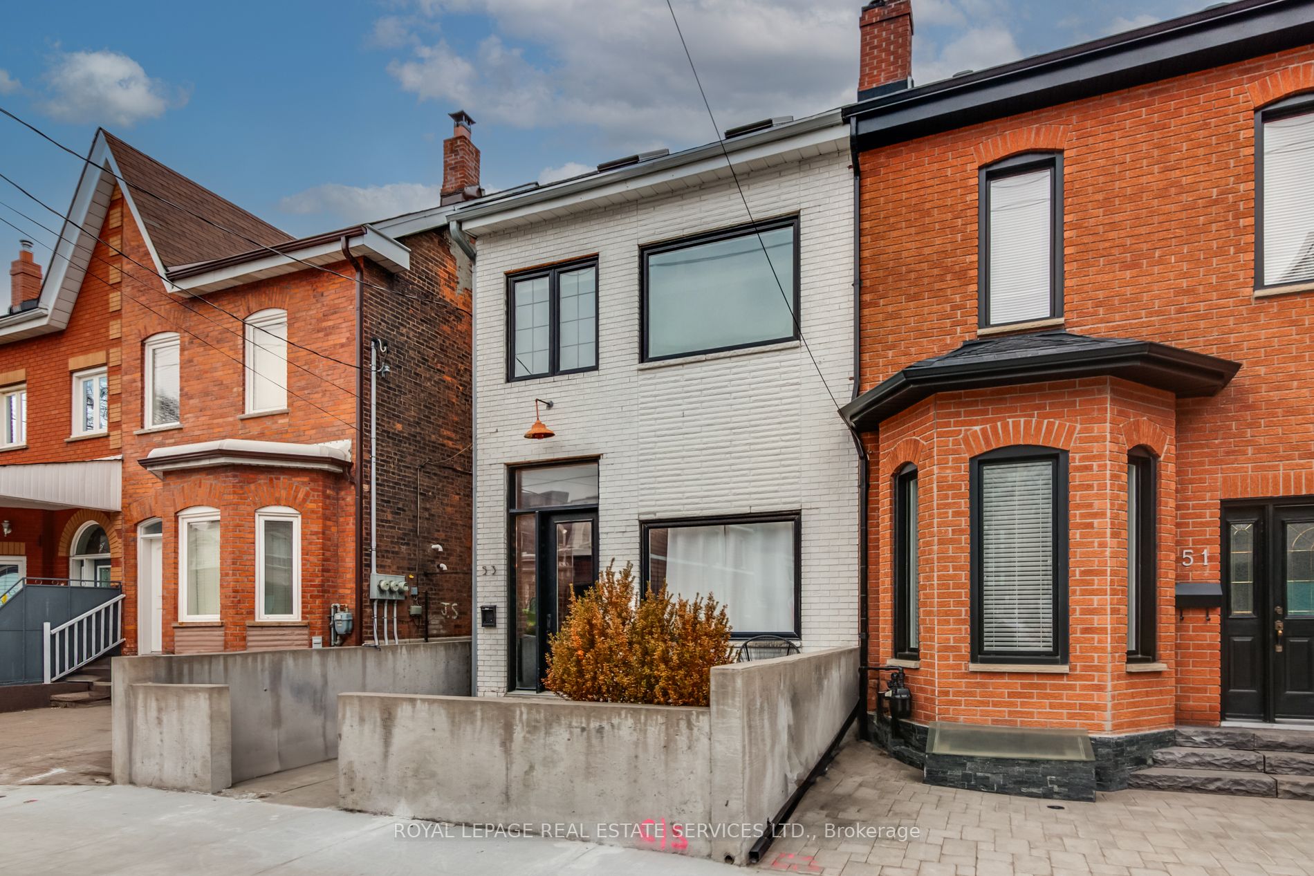 53 Gladstone Avenue, #2