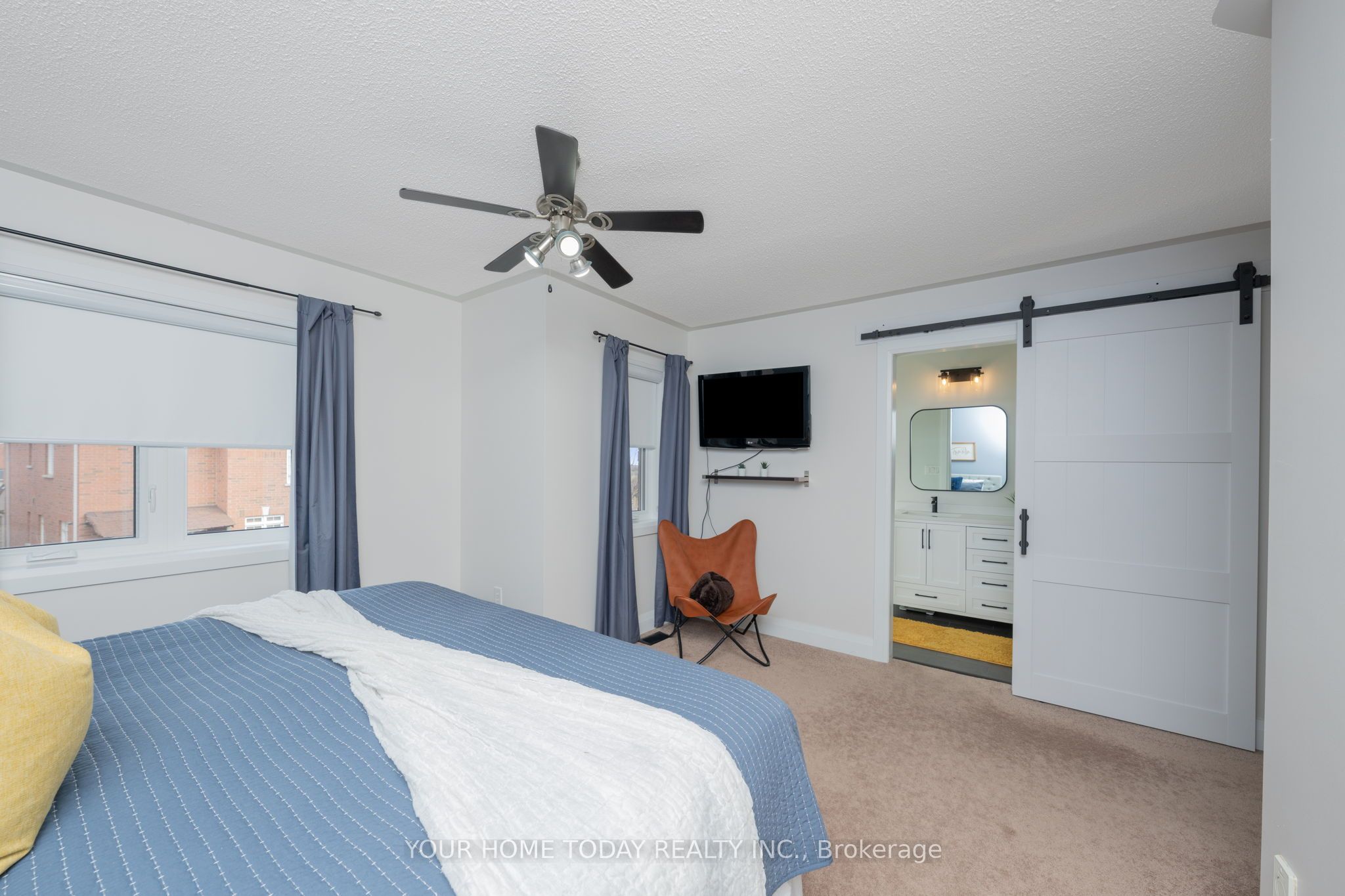 17 Chetholme Place