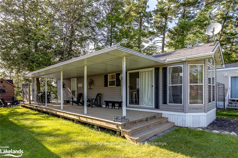 46 LAKESHORE Road, Midland, ON L4R 0B9