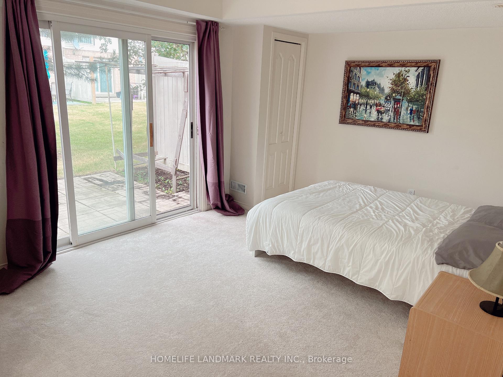 3 Bedrooms Condo at 3020 Cedarglen, Mississauga For sale