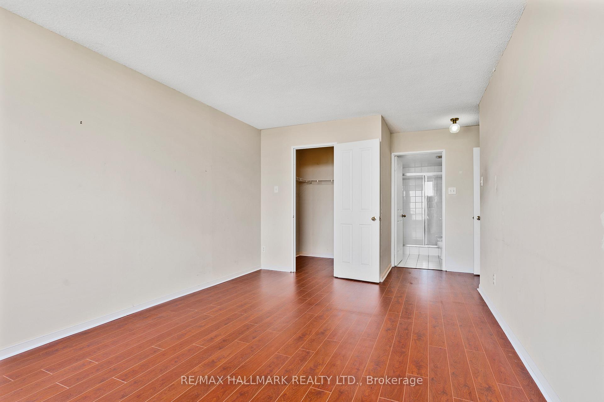 3 Bedrooms Condo at 1121 Steeles, Toronto For sale