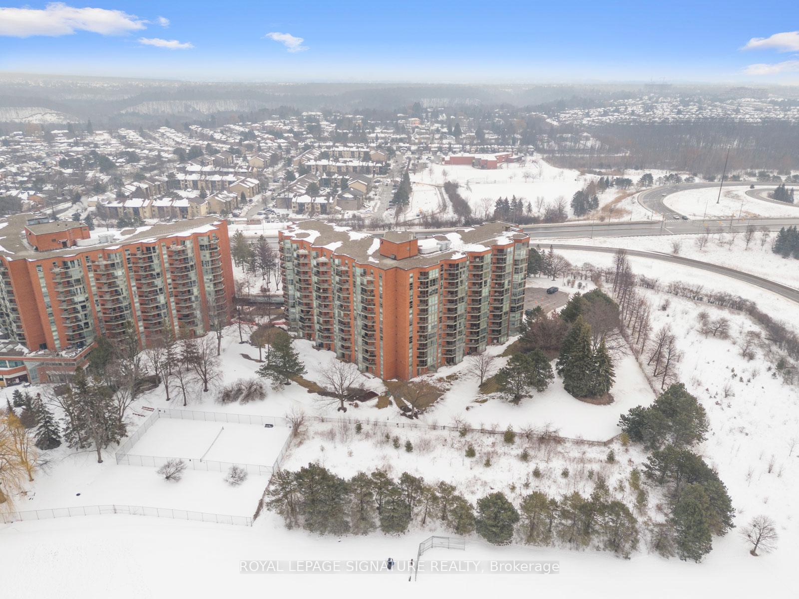 2 Bedrooms Condo at 20 Dean Park, Toronto For sale