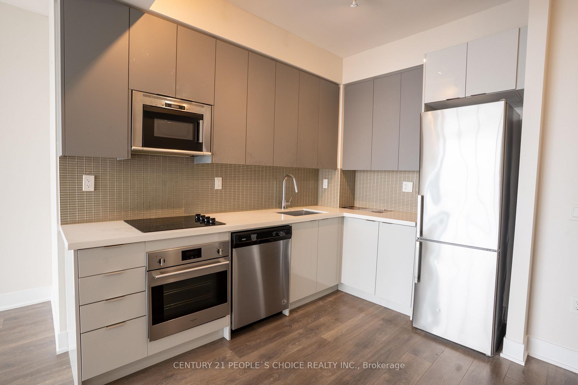 3 Bedrooms Condo at 2908 Highway 7, Vaughan For sale