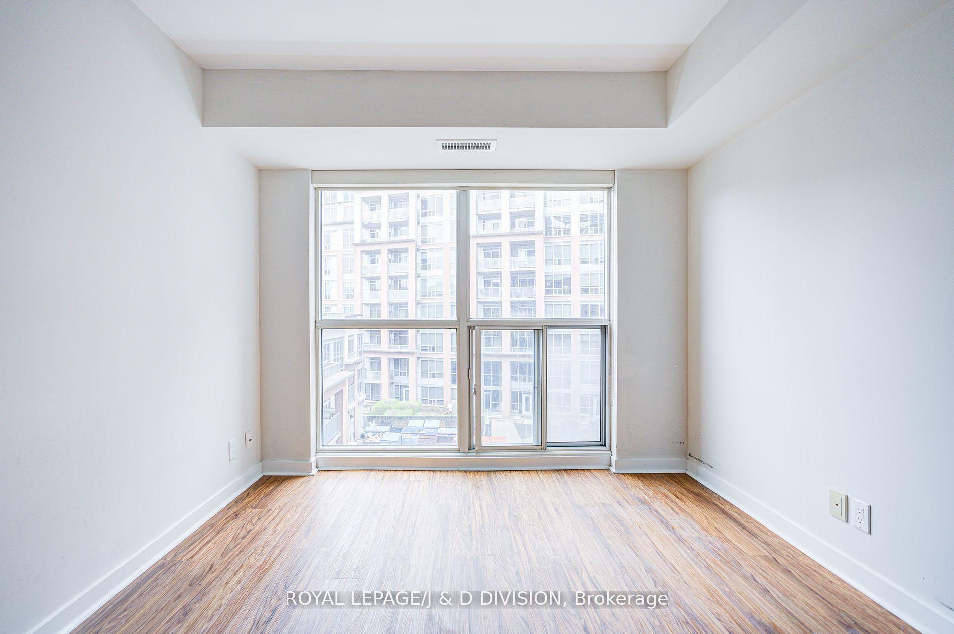 3 Bedrooms Condo at 1005 King, Toronto For sale