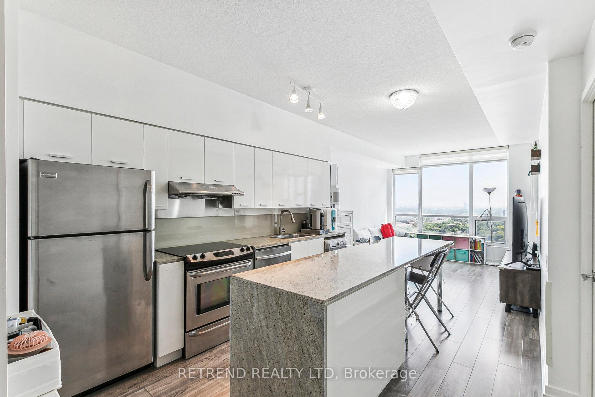 2 Bedrooms Condo at 33 Singer, Toronto For sale