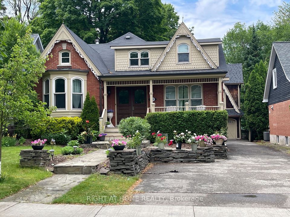 435 Maple