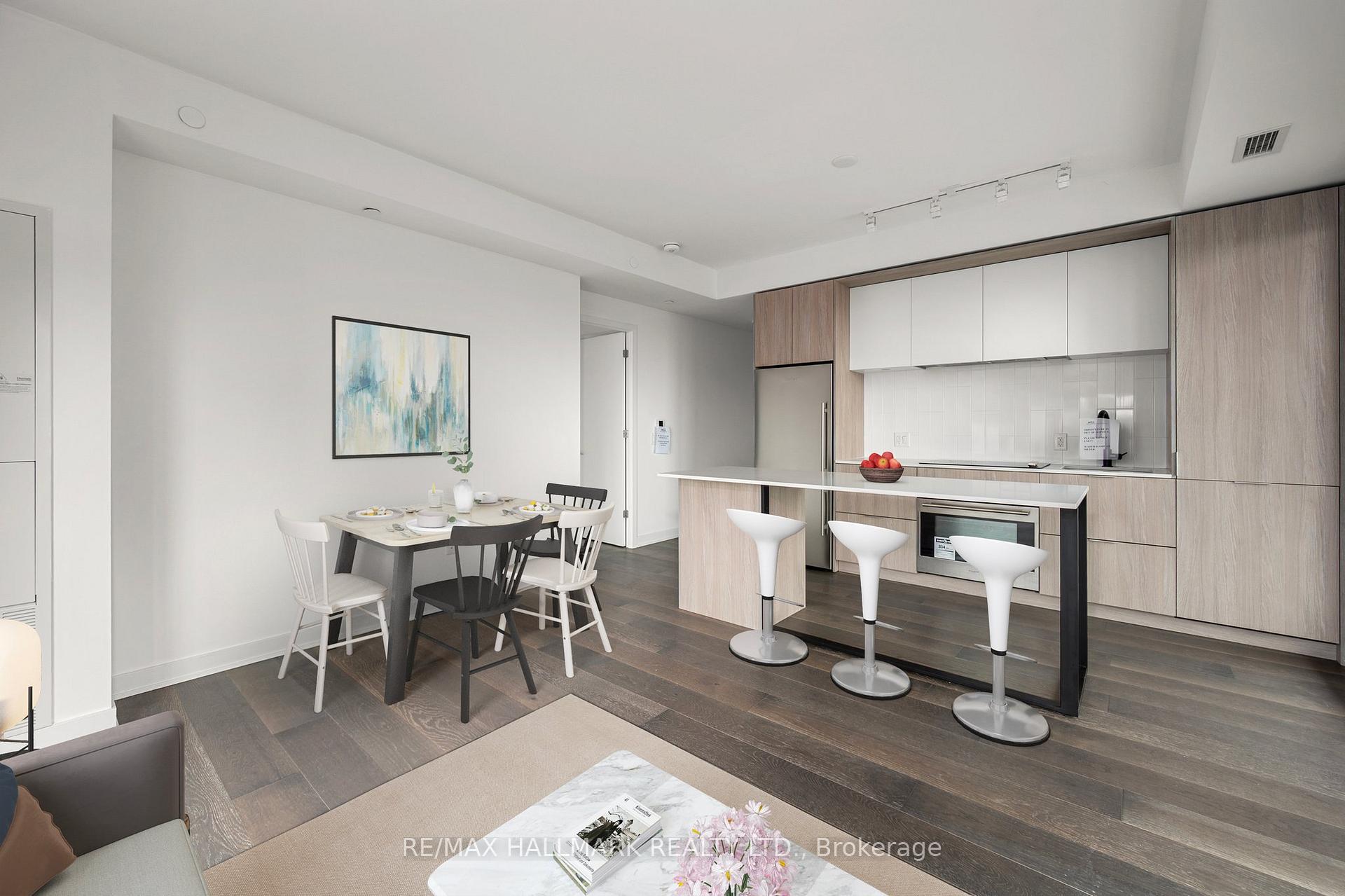 4 Bedrooms Condo at 130 River, Toronto For sale