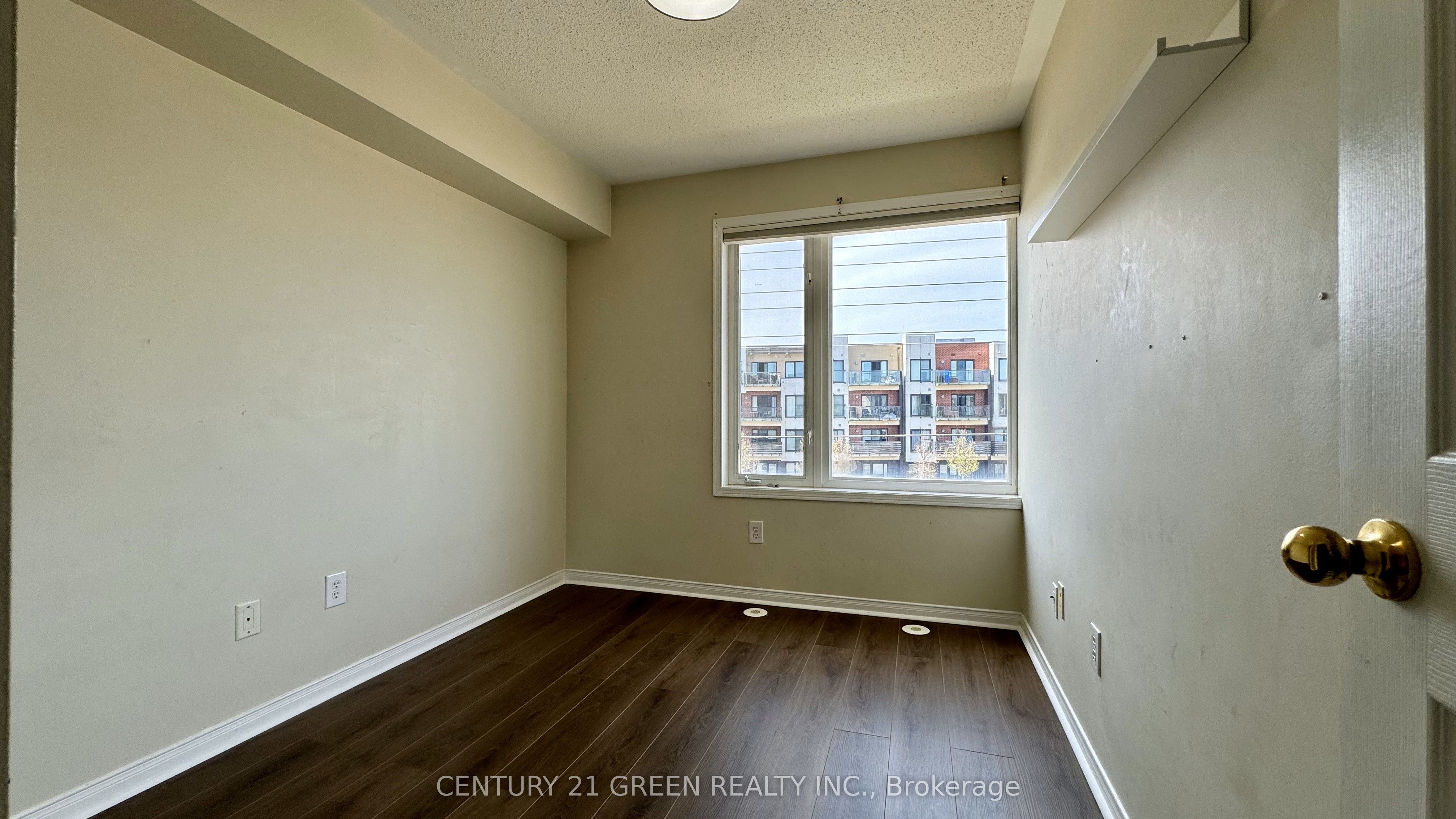 3056 Eglinton Avenue W, #61