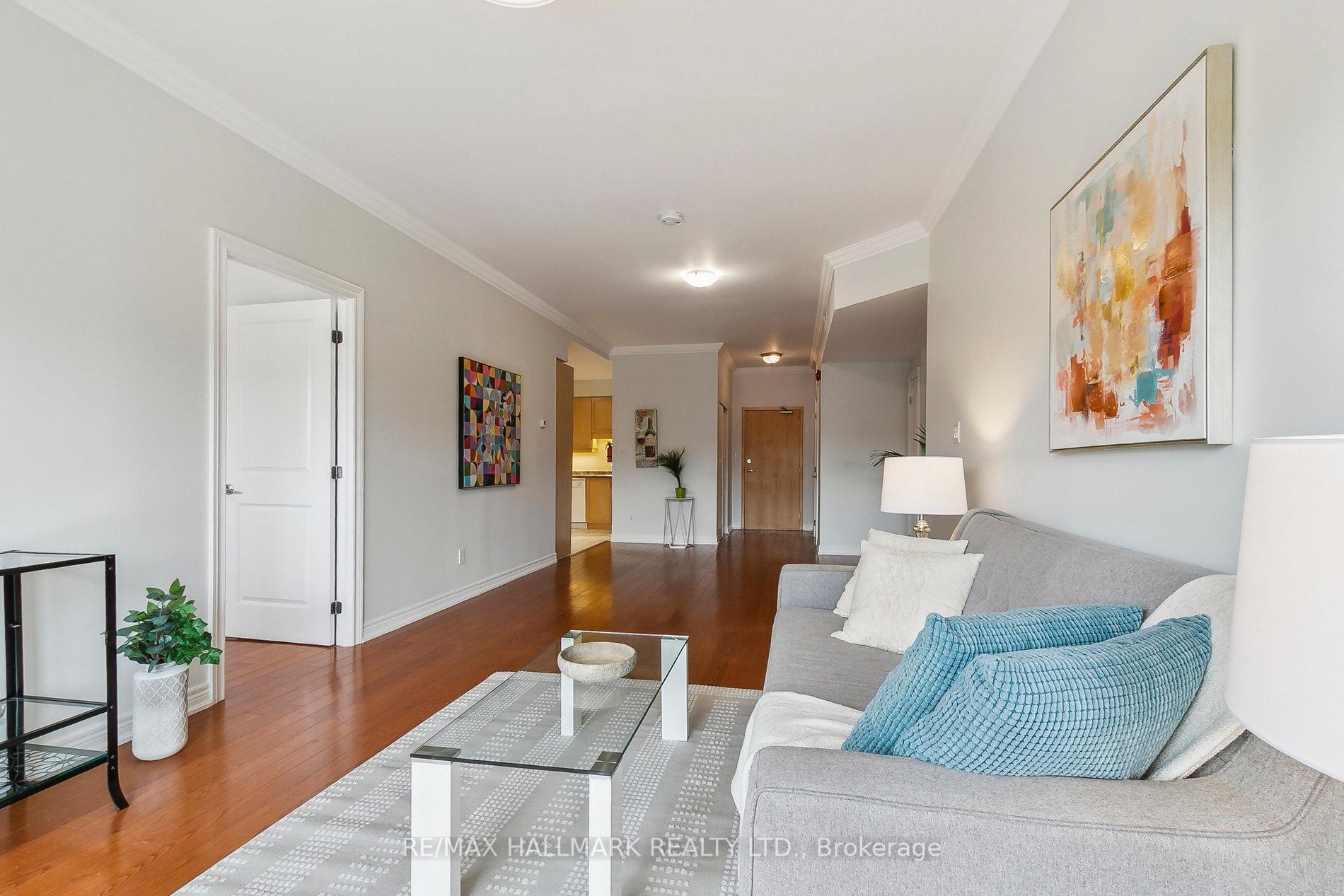 2 Bedrooms Condo at 1 Lawlor, Toronto For sale