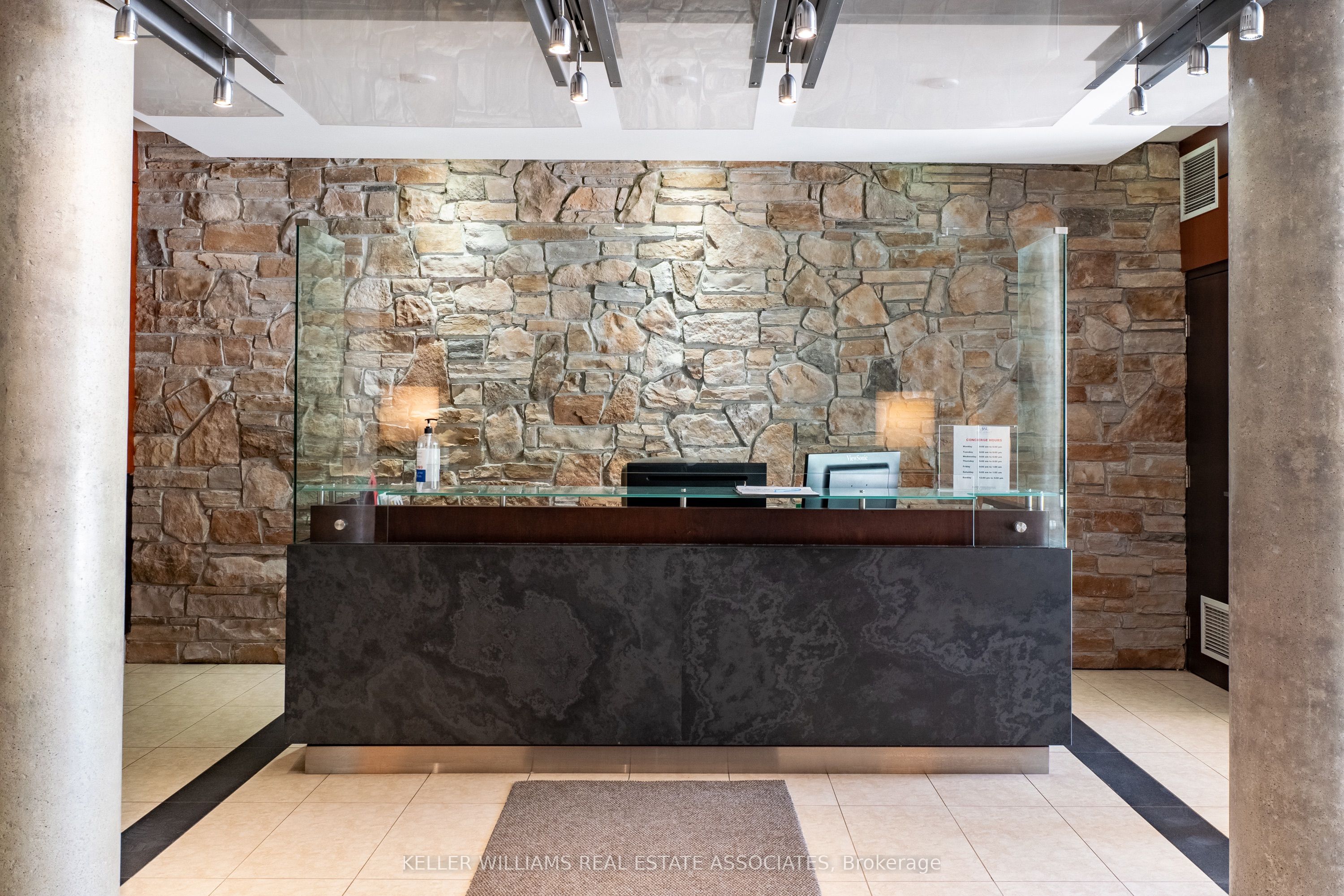 80 Port Street E, #208
