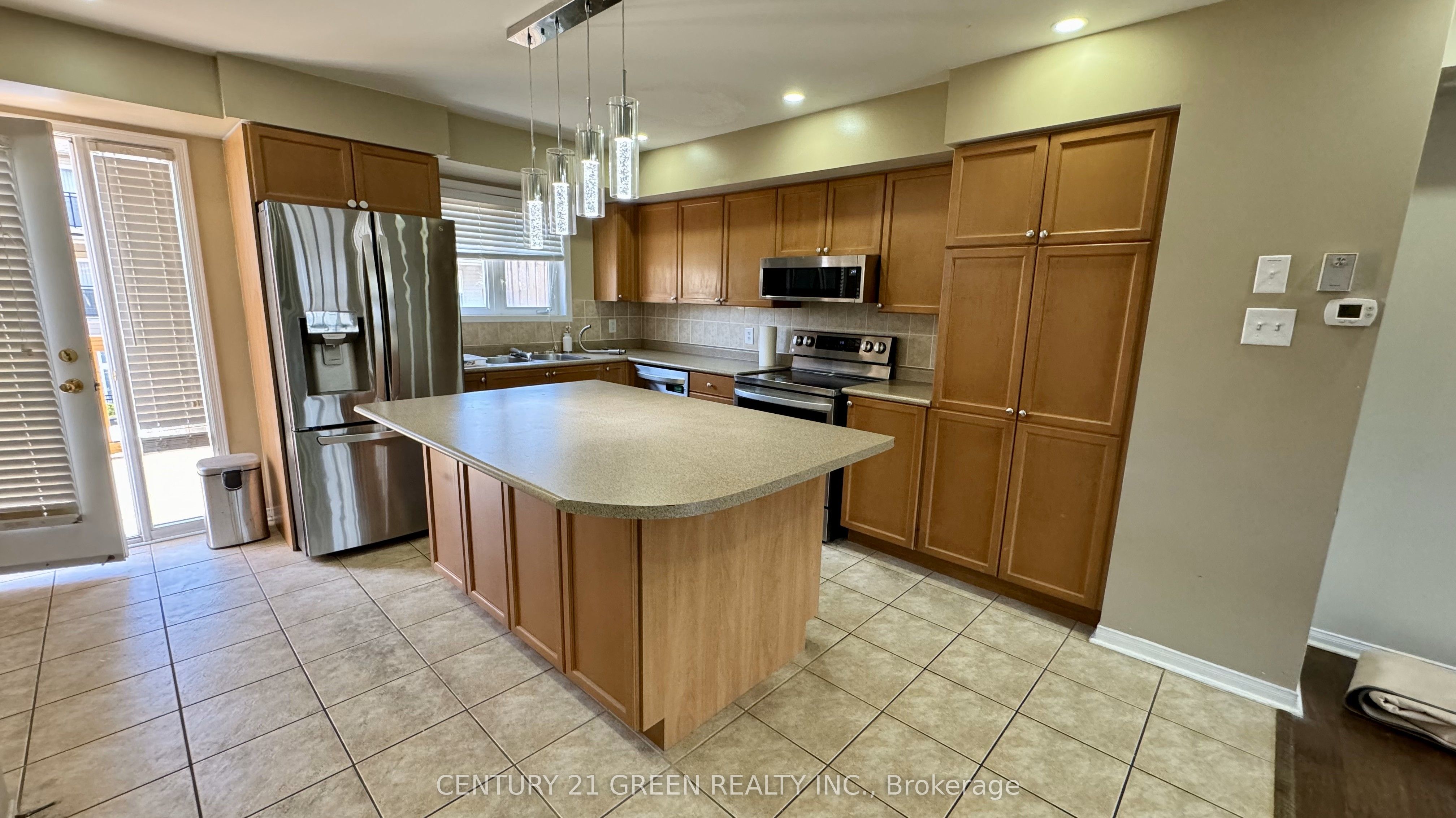 3056 Eglinton Avenue W, #61