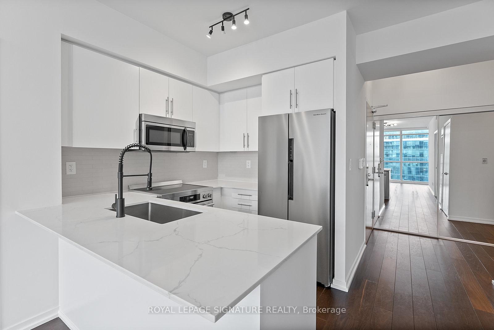 3 Bedrooms Condo at 65 Bremner, Toronto For sale