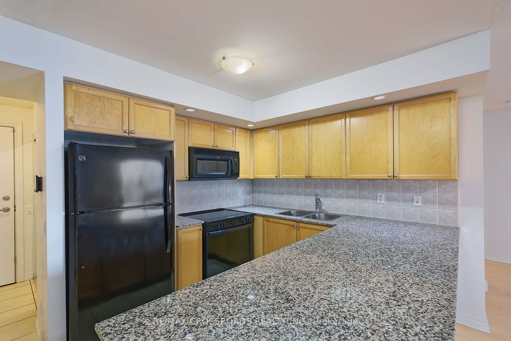 3 Bedrooms Condo at 5233 Dundas,  Toronto For sale