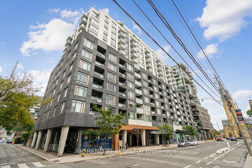 525 Adelaide