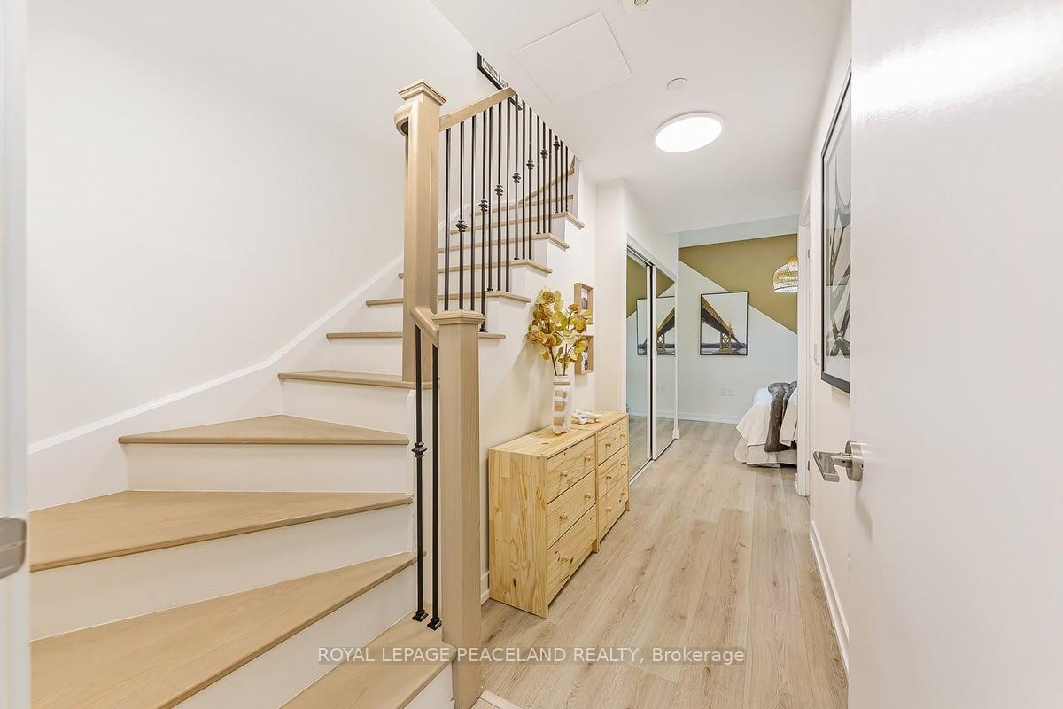 3 Bedrooms Condo at 266 Finch, Toronto For sale