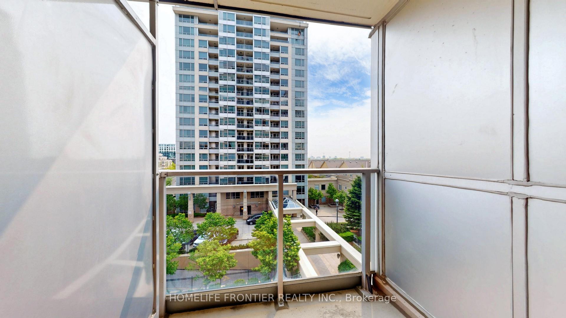 1 Bedroom Condo at 2 Rean, Toronto For sale