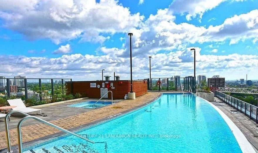 1 Bedroom Condo at 251 Jarvis,  Toronto For sale