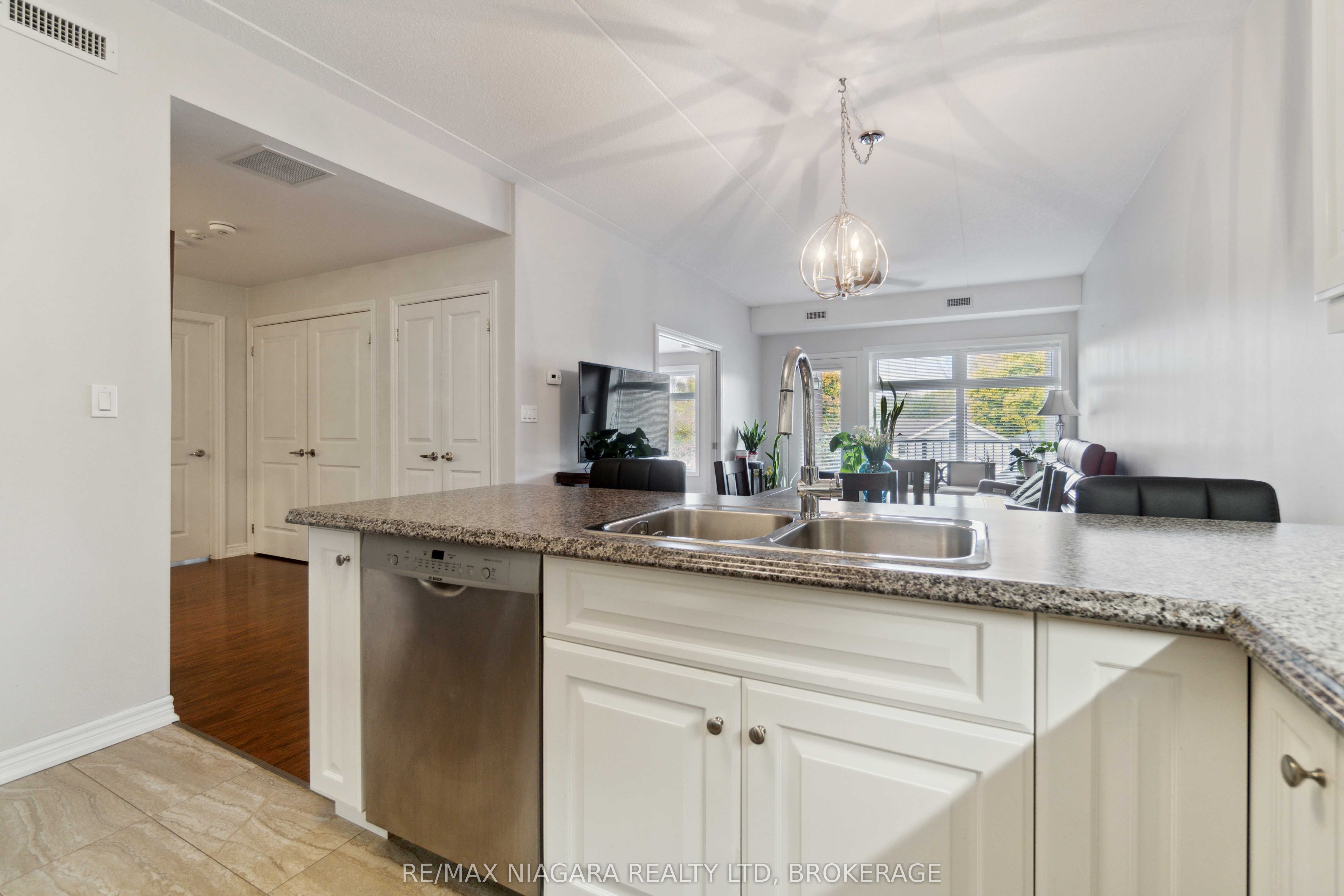 4644 PETTIT Avenue #221, Niagara Falls 212 - Morrison