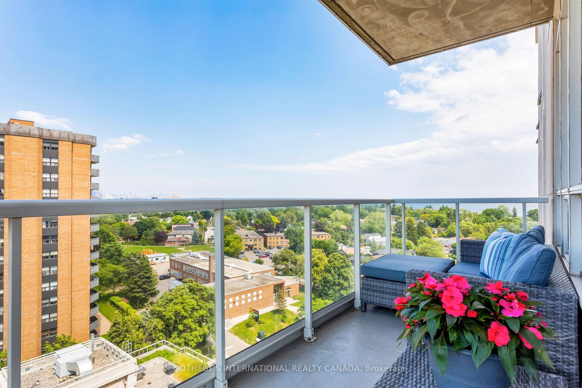 2 Bedrooms Condo at 3865 Lake Shore, Toronto For sale