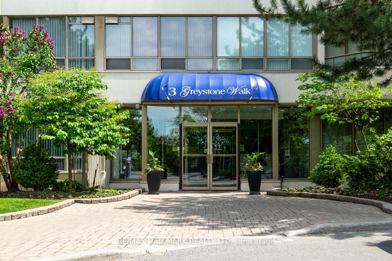 3 Bedrooms Condo at 3 Greystone Walk, Toronto For sale