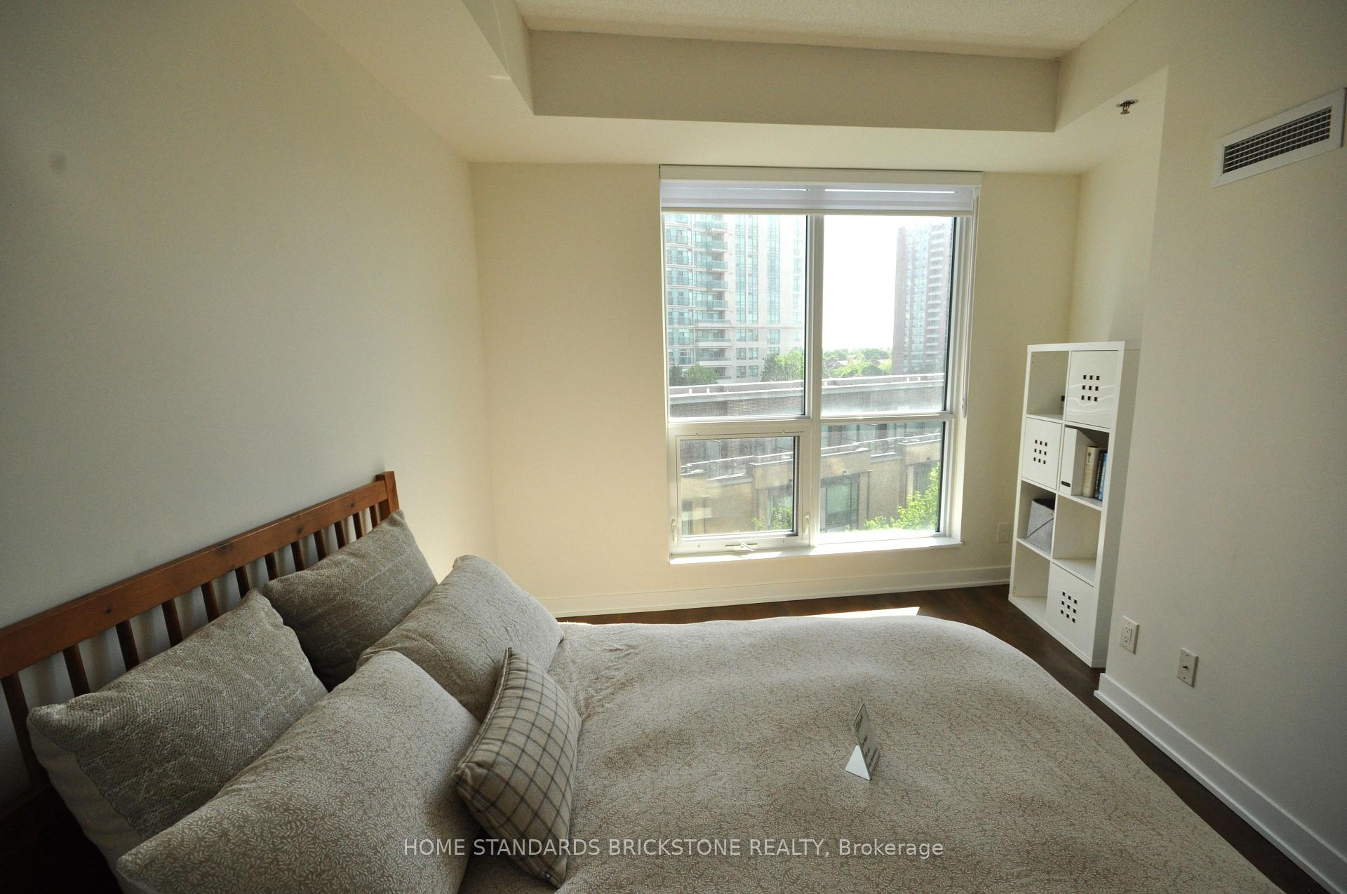 2 Bedrooms Condo at 195 Bonis, Toronto For sale