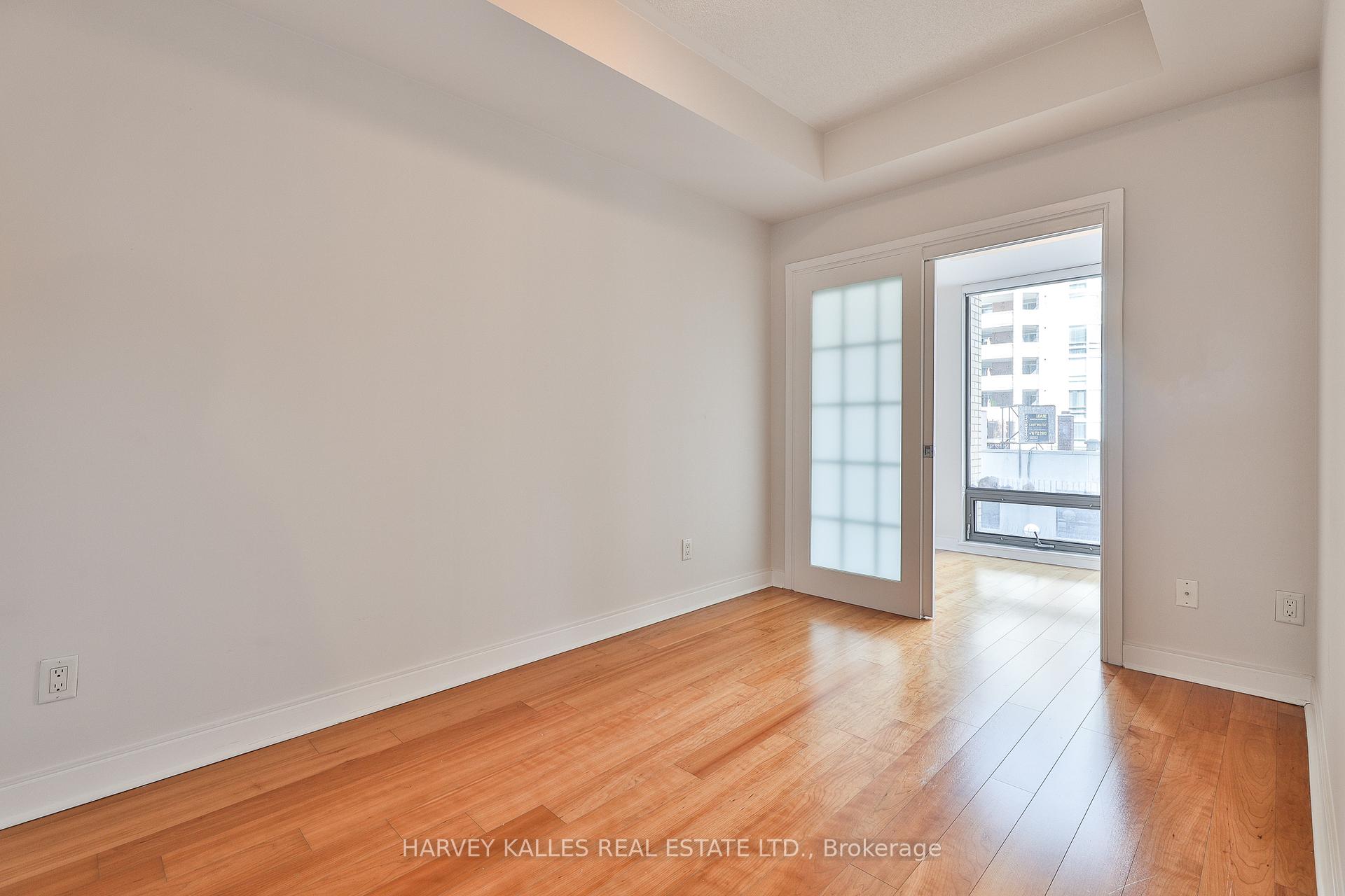 18 Yorkville Avenue 318
