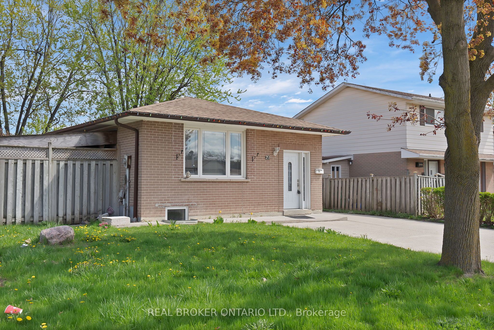 251 Vodden Street E, #Main Fl