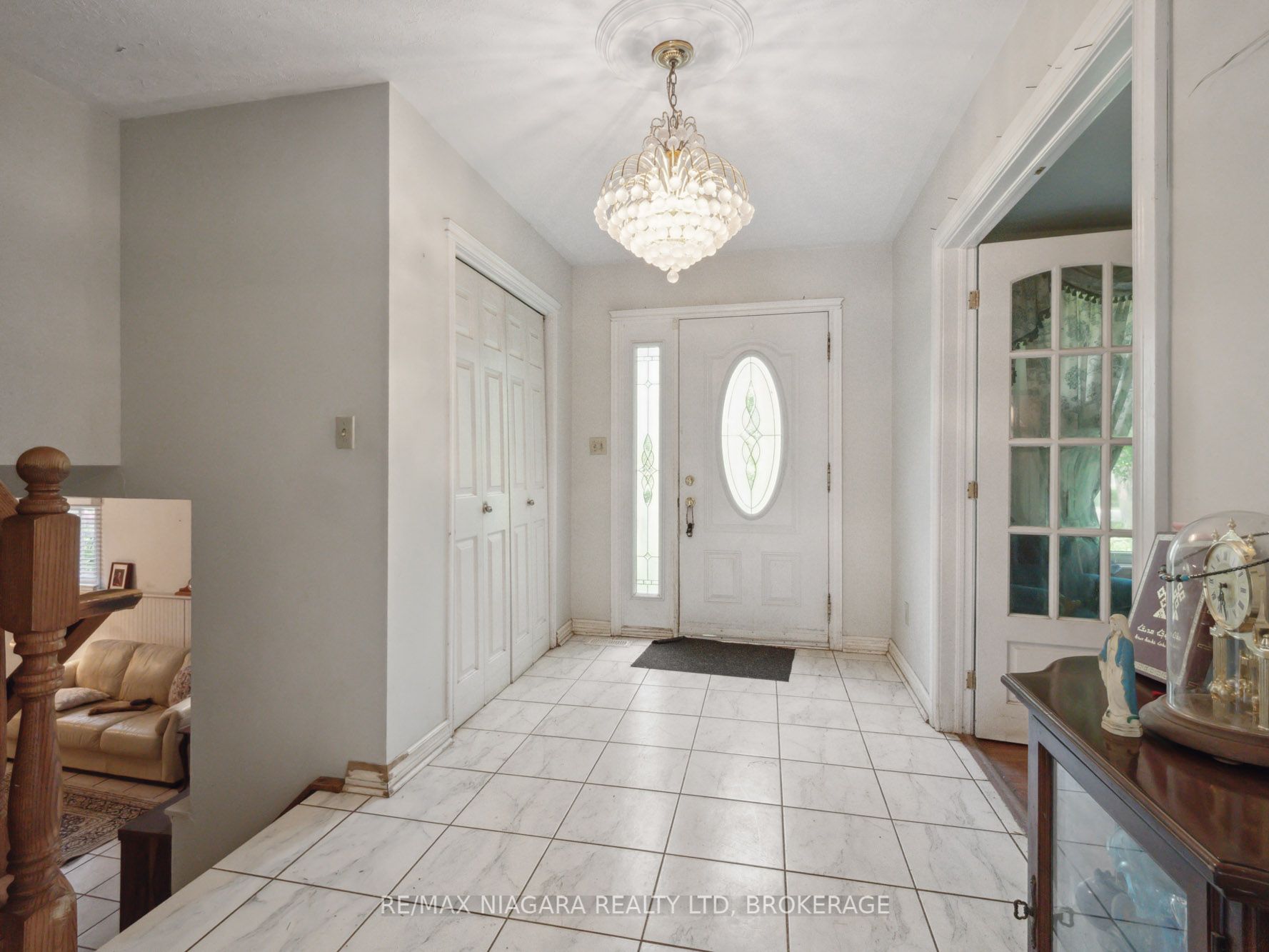 10 Beverly Glen Drive