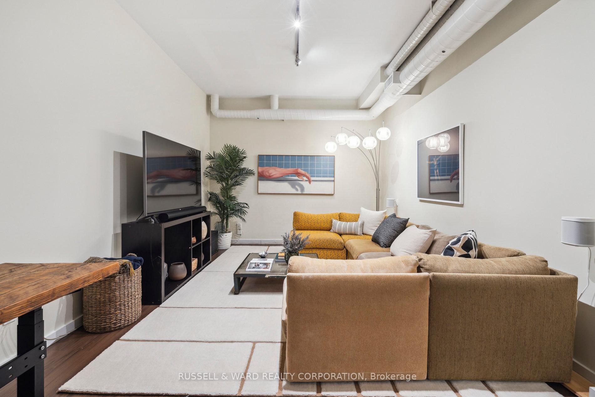 2 Bedrooms Condo at 394 Euclid,  Toronto For sale