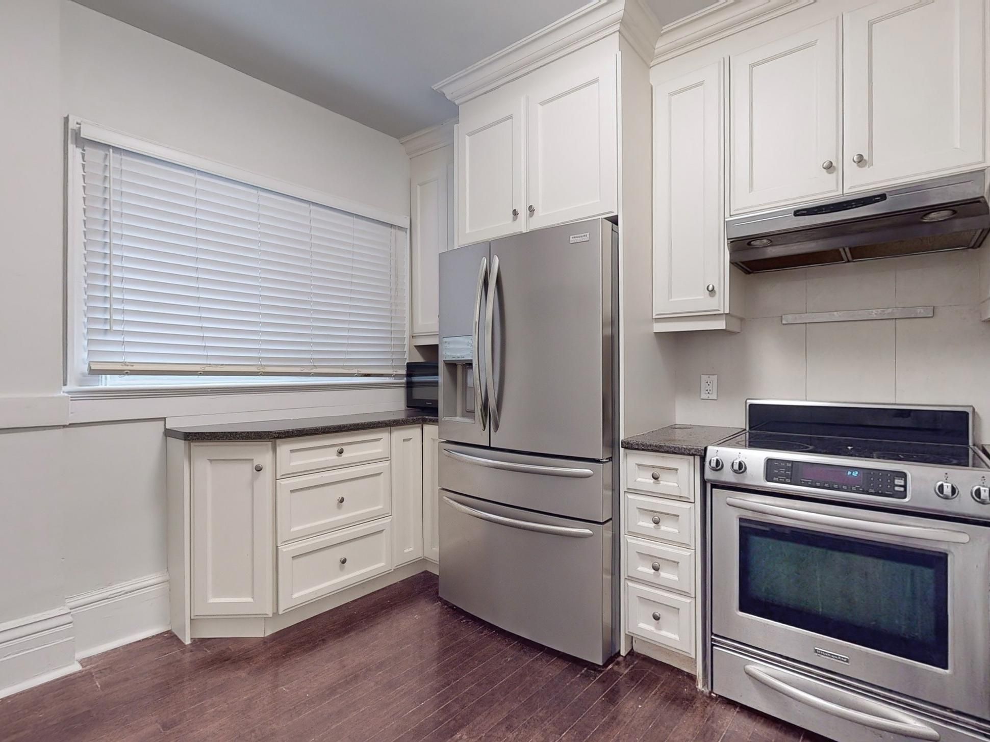 196 Glen Road S 1