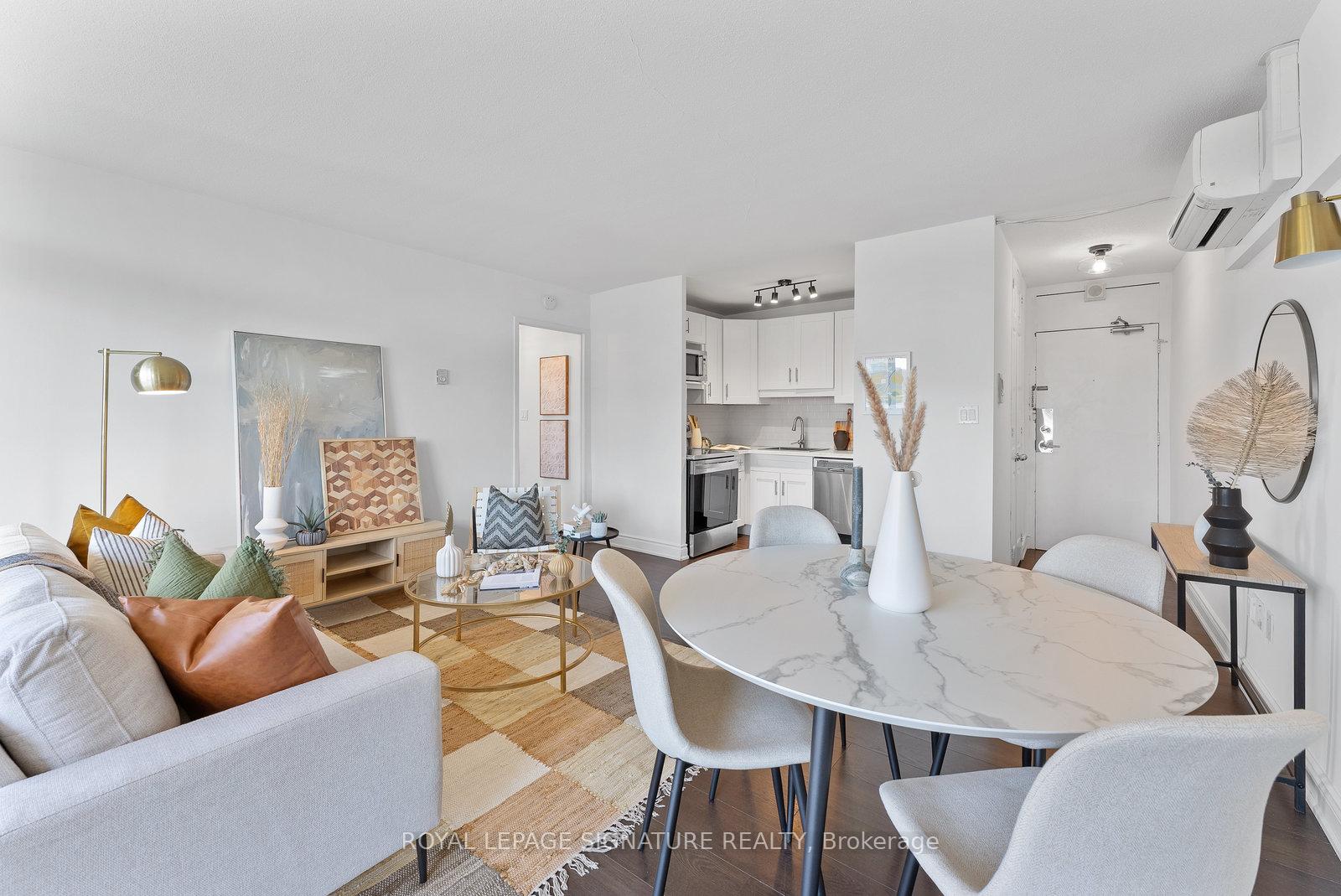 2 Bedrooms Condo at 40 Homewood, Toronto For sale