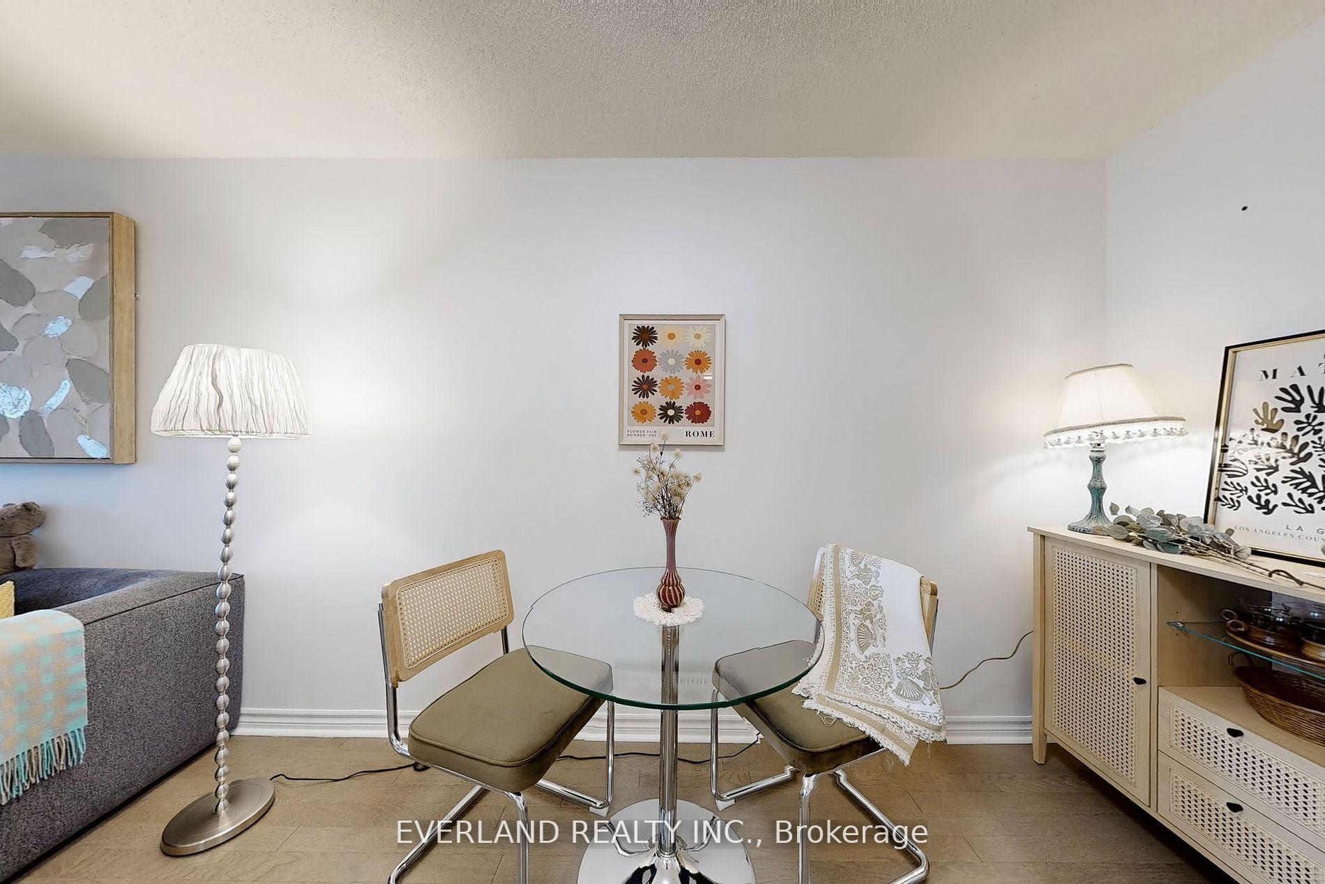 2 Bedrooms Condo at 1 Rean, Toronto For sale