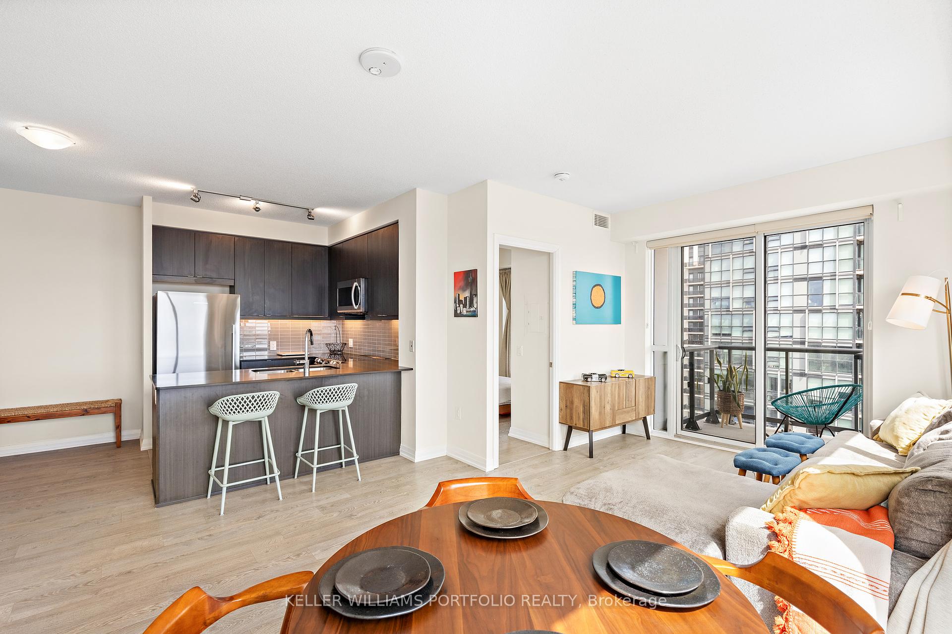 2 Bedrooms Condo at 50 Thomas Riley, Toronto For sale