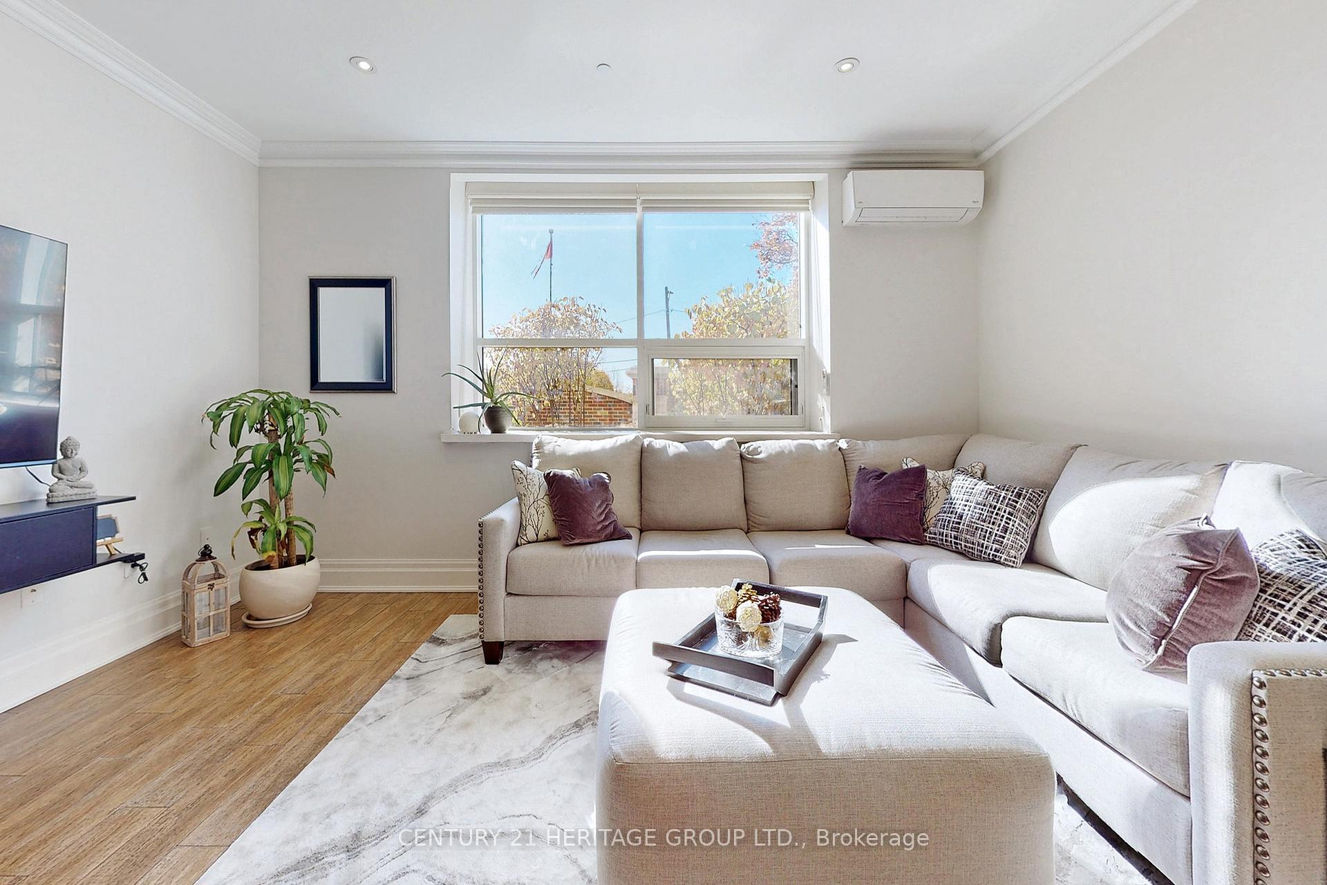 2 Bedrooms Condo at 397 King,  Hamilton For sale