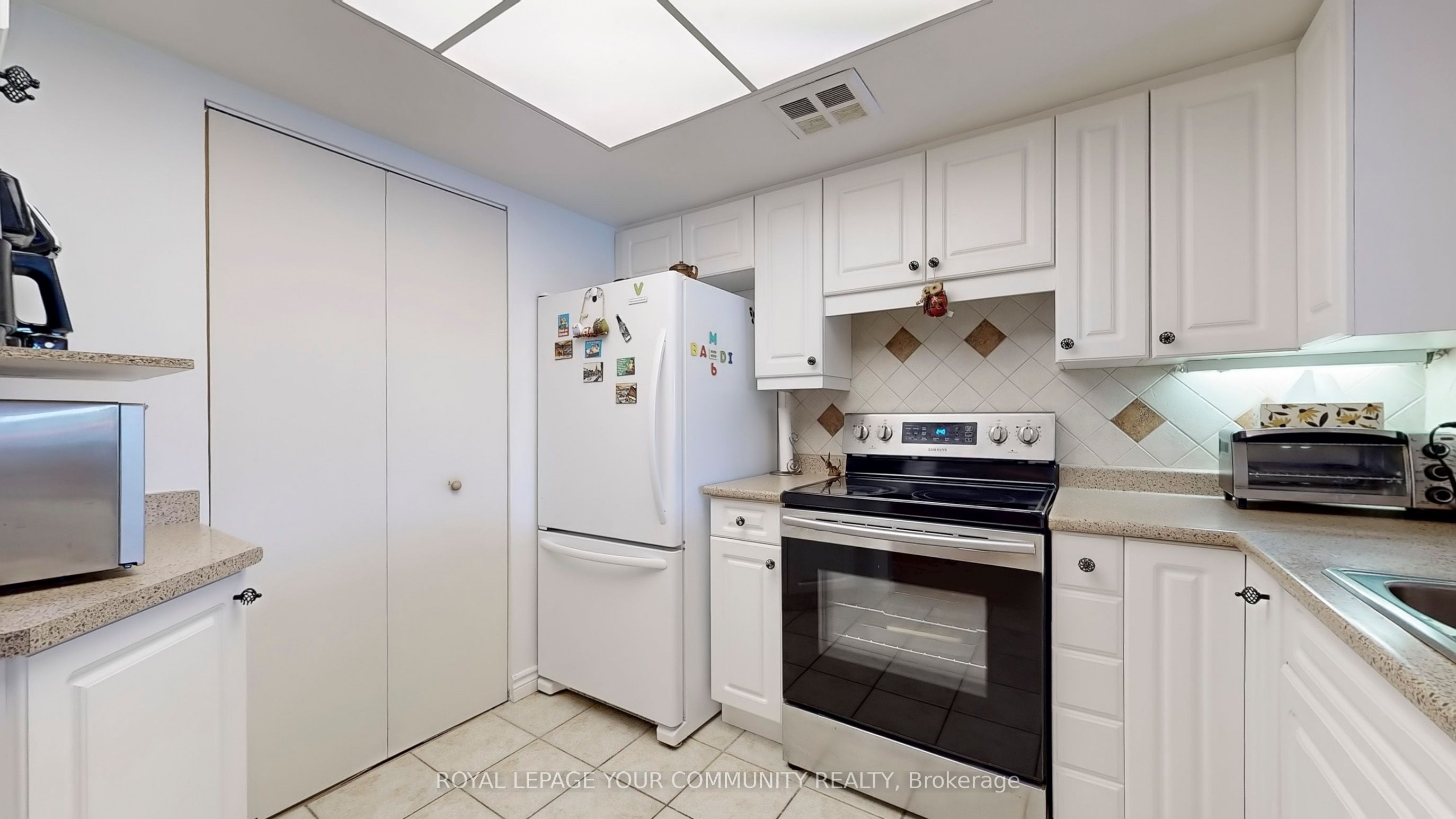 32 Clarissa Drive, #328