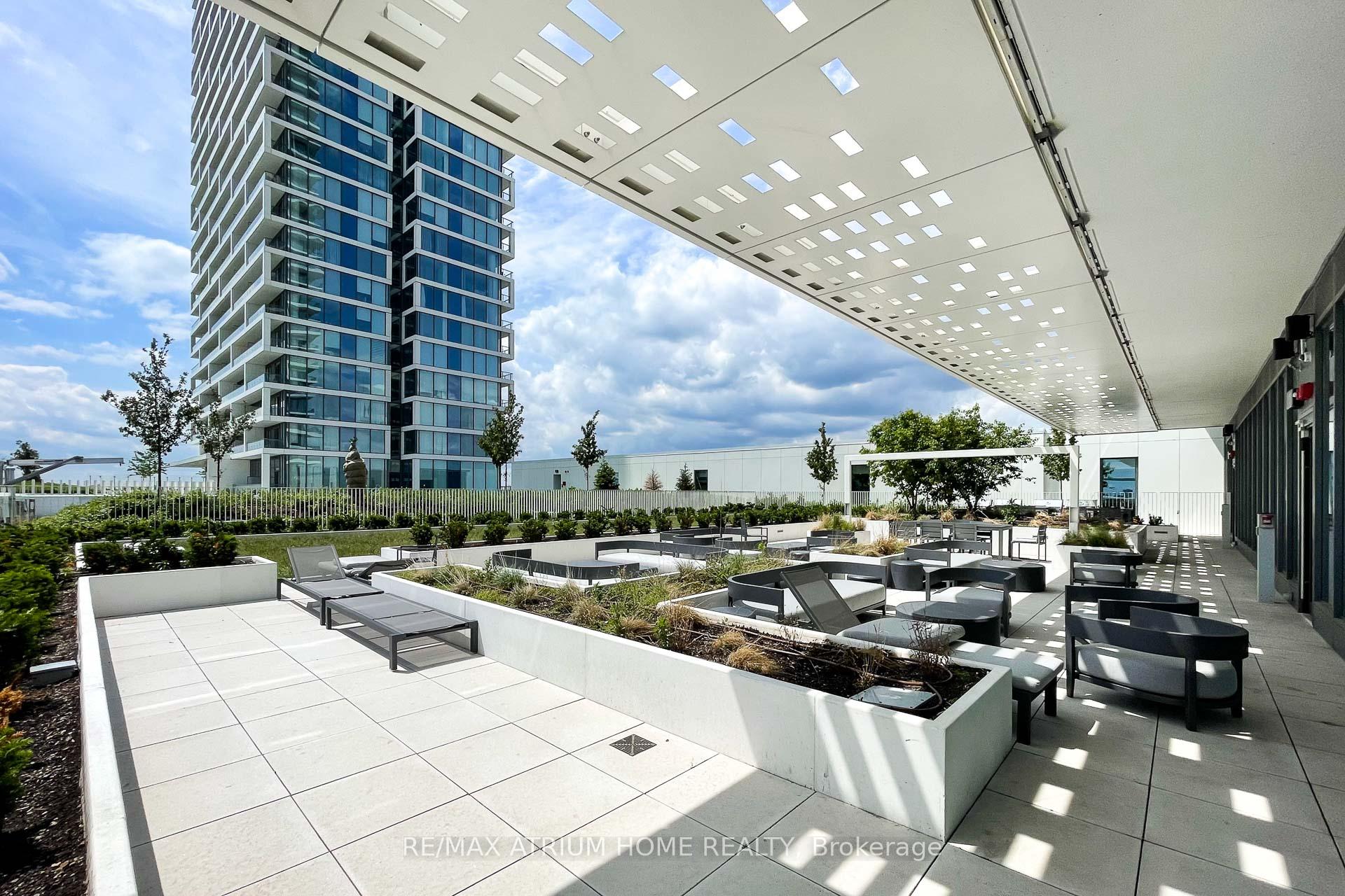 2 Bedrooms Condo at 950 Portage,  Vaughan For sale