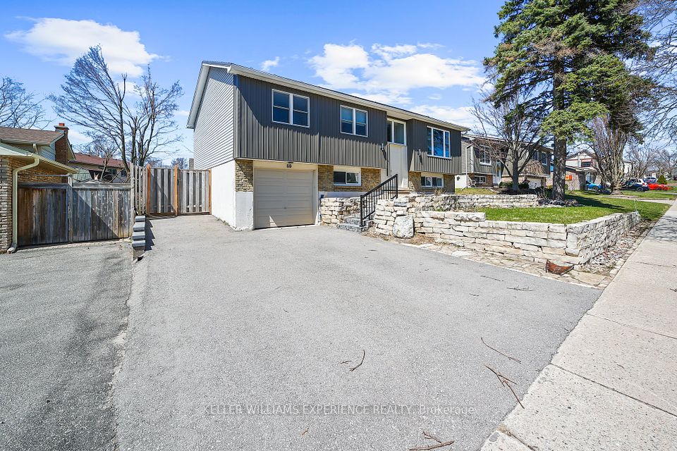 60 HEATHER Street, Barrie, ON L4N 4N1